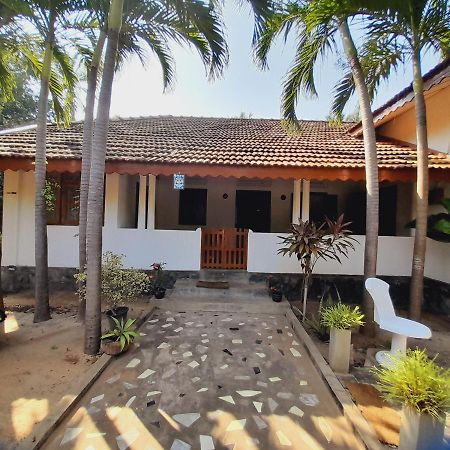 Malabar Home Stay Jaffna Exteriör bild